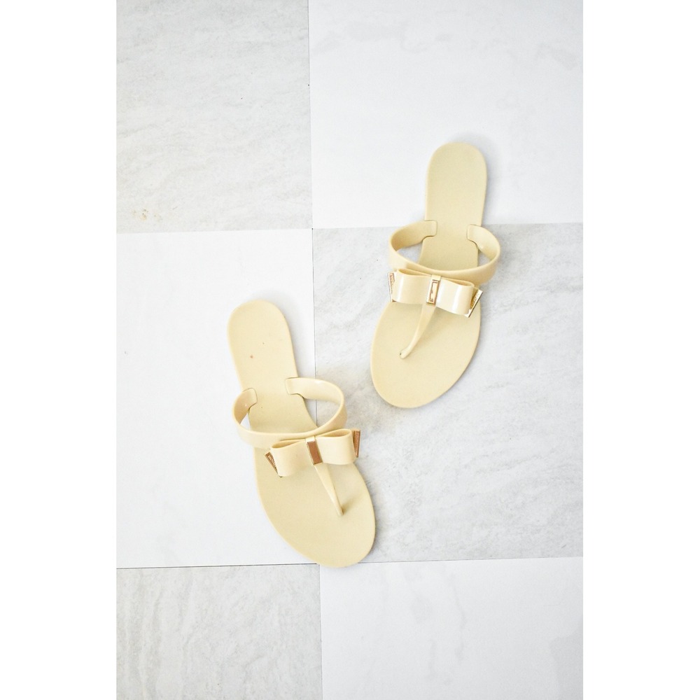 Michael Kors Jelly Flip Flops Women Size 8 Cream Bow Accents PVC Flat Sandals